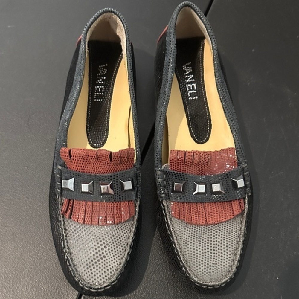 Vaneli women’s Black and Red slip on Loafers size 7.5 N